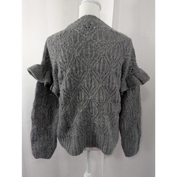 OLD NAVY! SWEET WOOL BLEND, DOVE GRAY RUFFLED SHOULDER SWEATER! SZ M - Picture 5 of 8